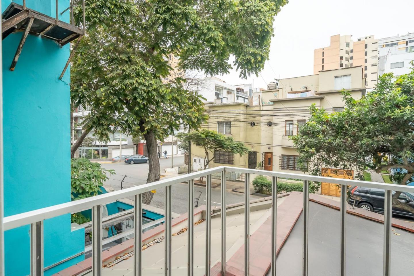 Imperial 2* Lima