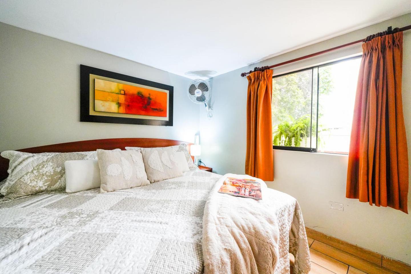 Imperial 2* Lima